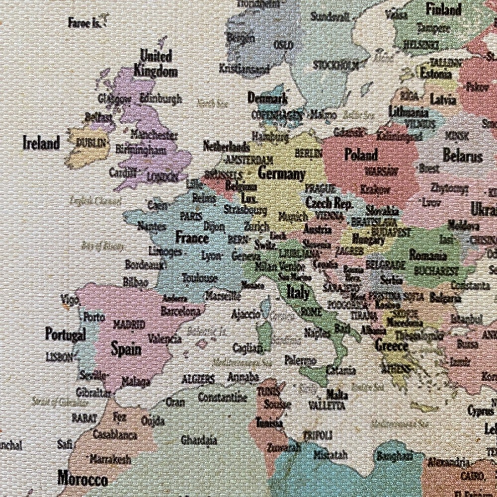 World map - Picture 2 of 7